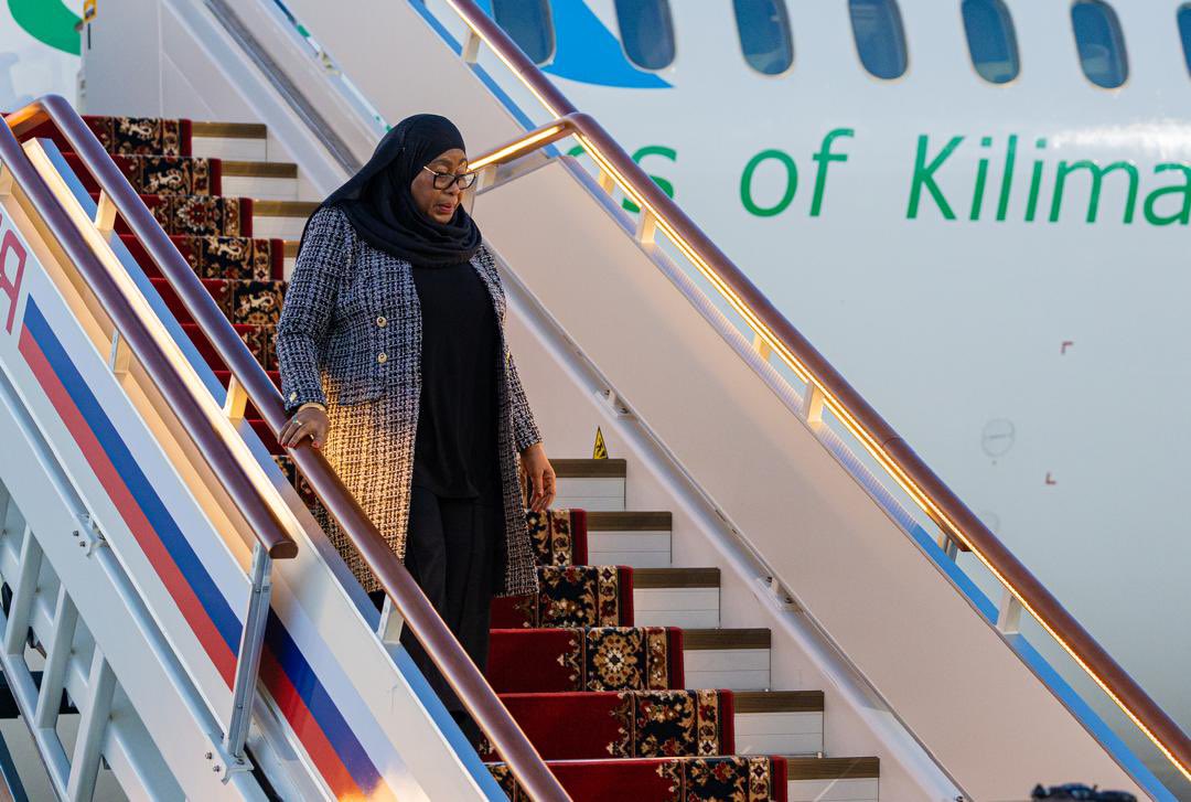 Rais Samia haendi nje kutafuta misaada, anatafuta fursa Rais Samia haendi nje kutafuta misaada, anatafuta fursa